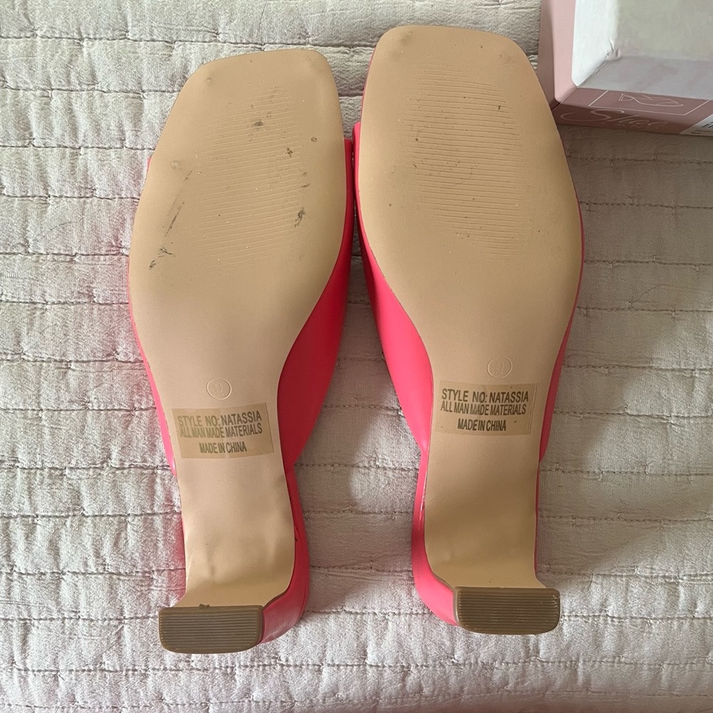 New In Box Pink slide on heels. Shoe Land Size 9. Only tried on. - Picture 2 of 6